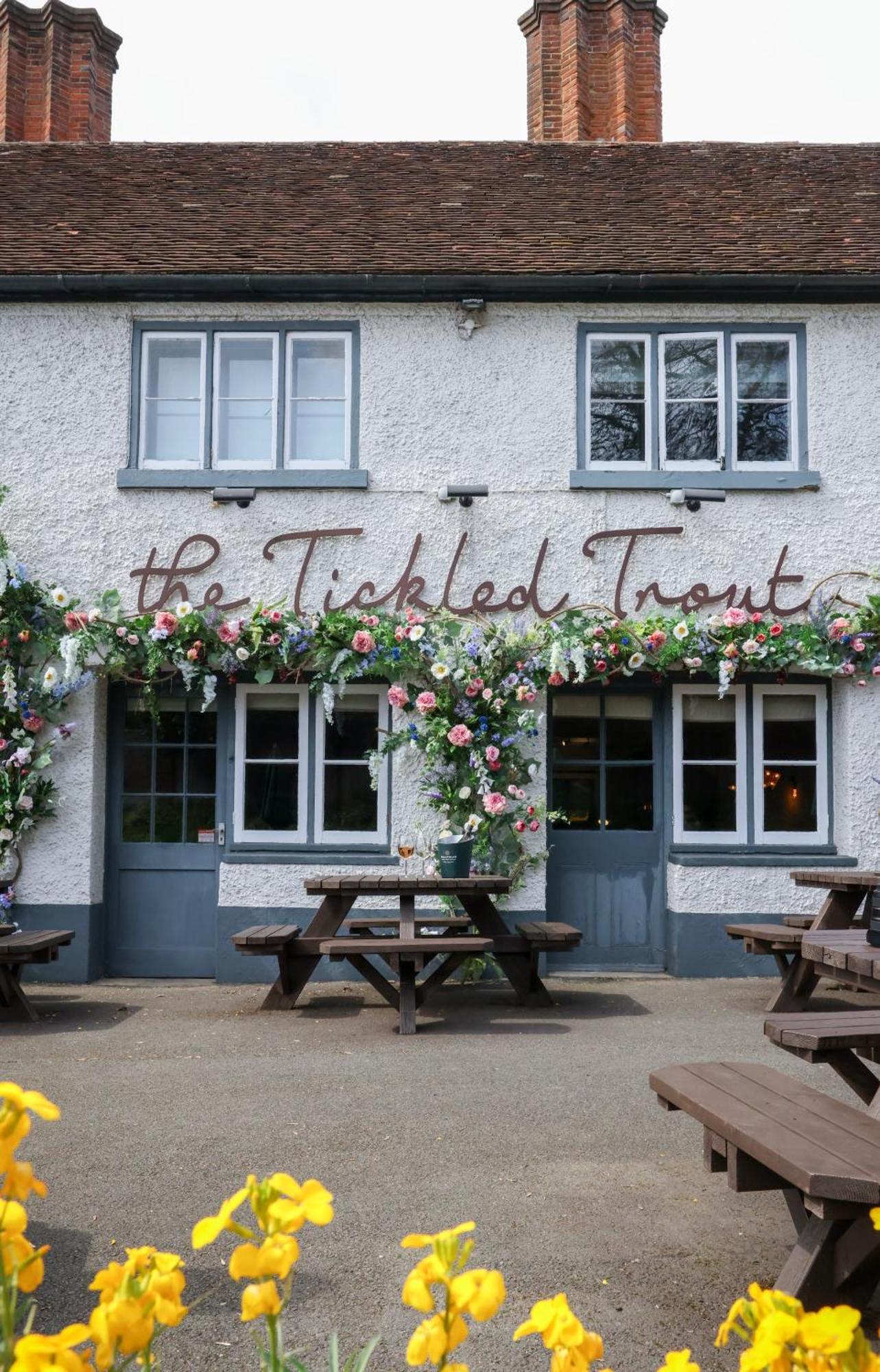 Hotel The Tickled Trout à Maidstone Extérieur photo