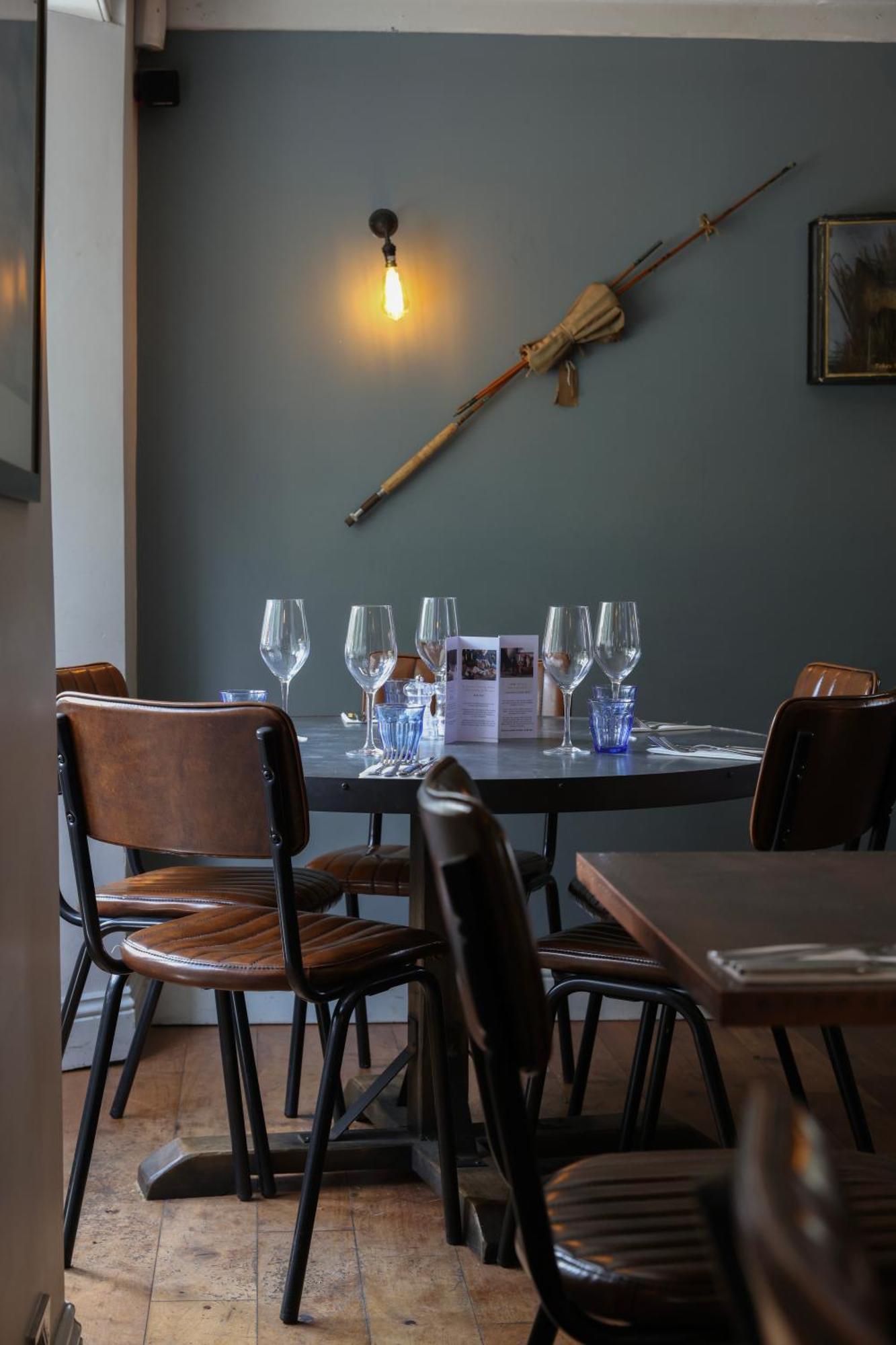 Hotel The Tickled Trout à Maidstone Extérieur photo