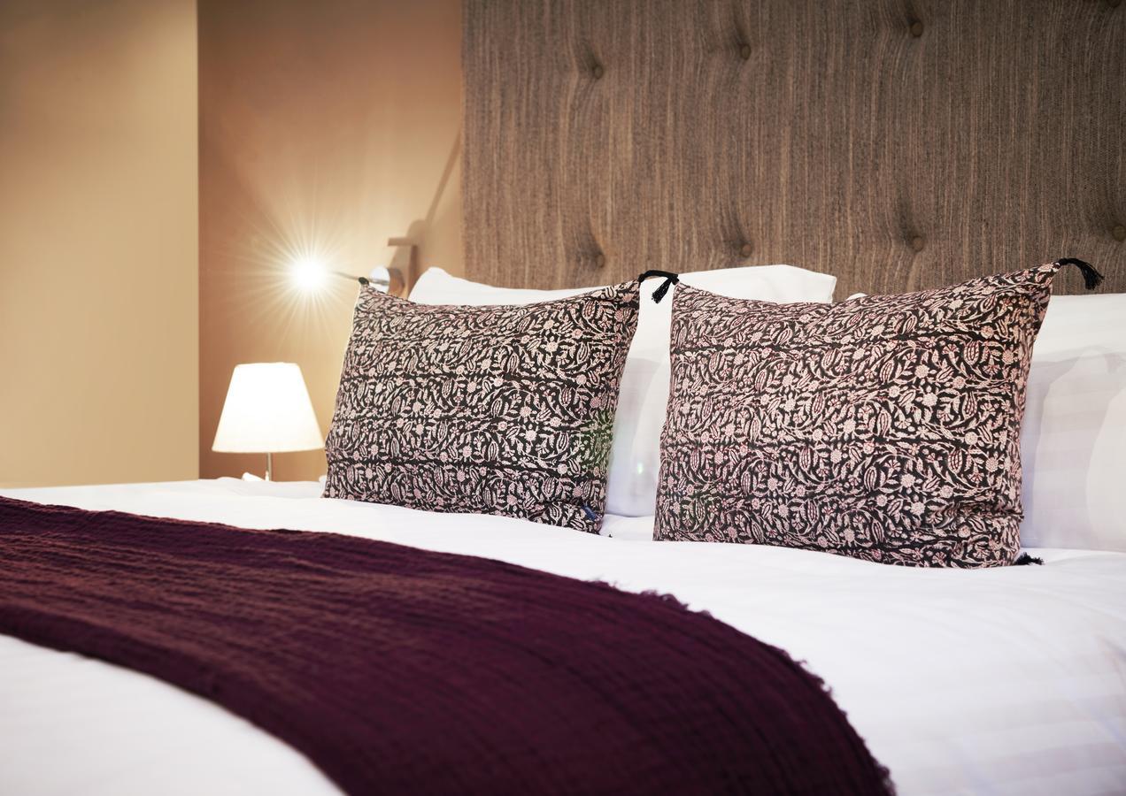 Hotel The Tickled Trout à Maidstone Extérieur photo